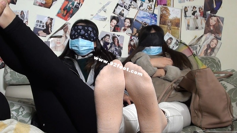 157 中戏2个女学生的美脚[00_05_22][20151128-232411-3].JPG
