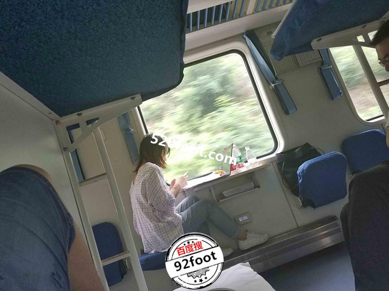 yw3118975.jpg