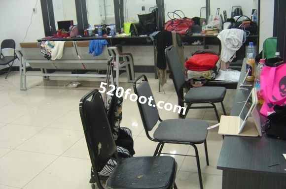 9bdb510f0cf3d7cacd975056fe1fbe096a63a9a3.jpg