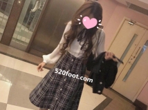 加班，只为品尝到公司美女前台的脚上这双鞋
